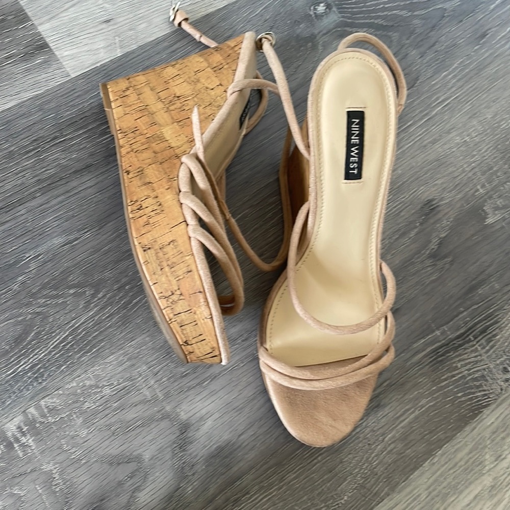 Perfect Comfortable Summer Wedge - image 2